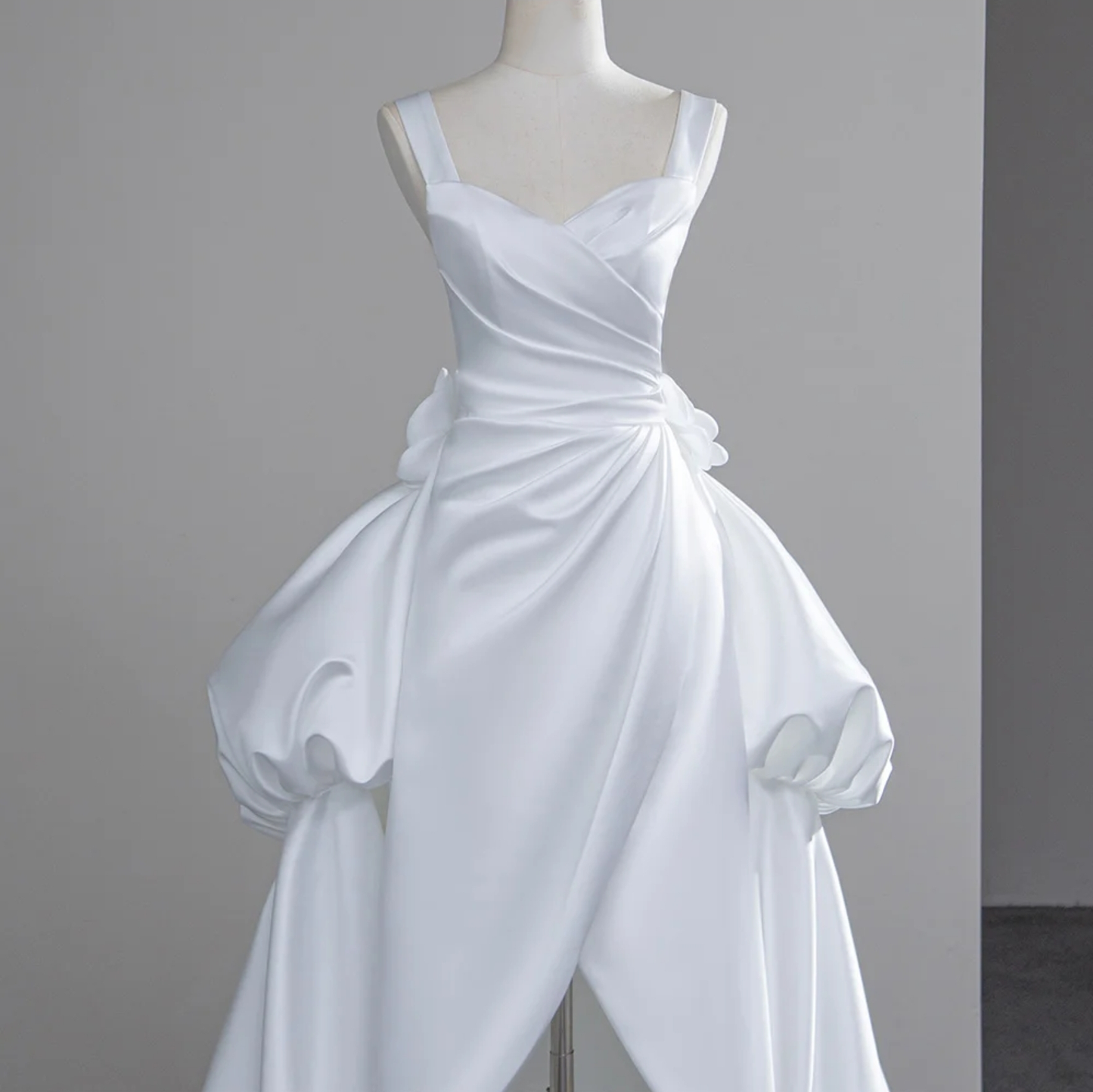 2024 Minimalist Satin Sweetheart Pleated A-Line Bridal And Ceremony Gown With Draped Bubble Back And Rose Floral Detail