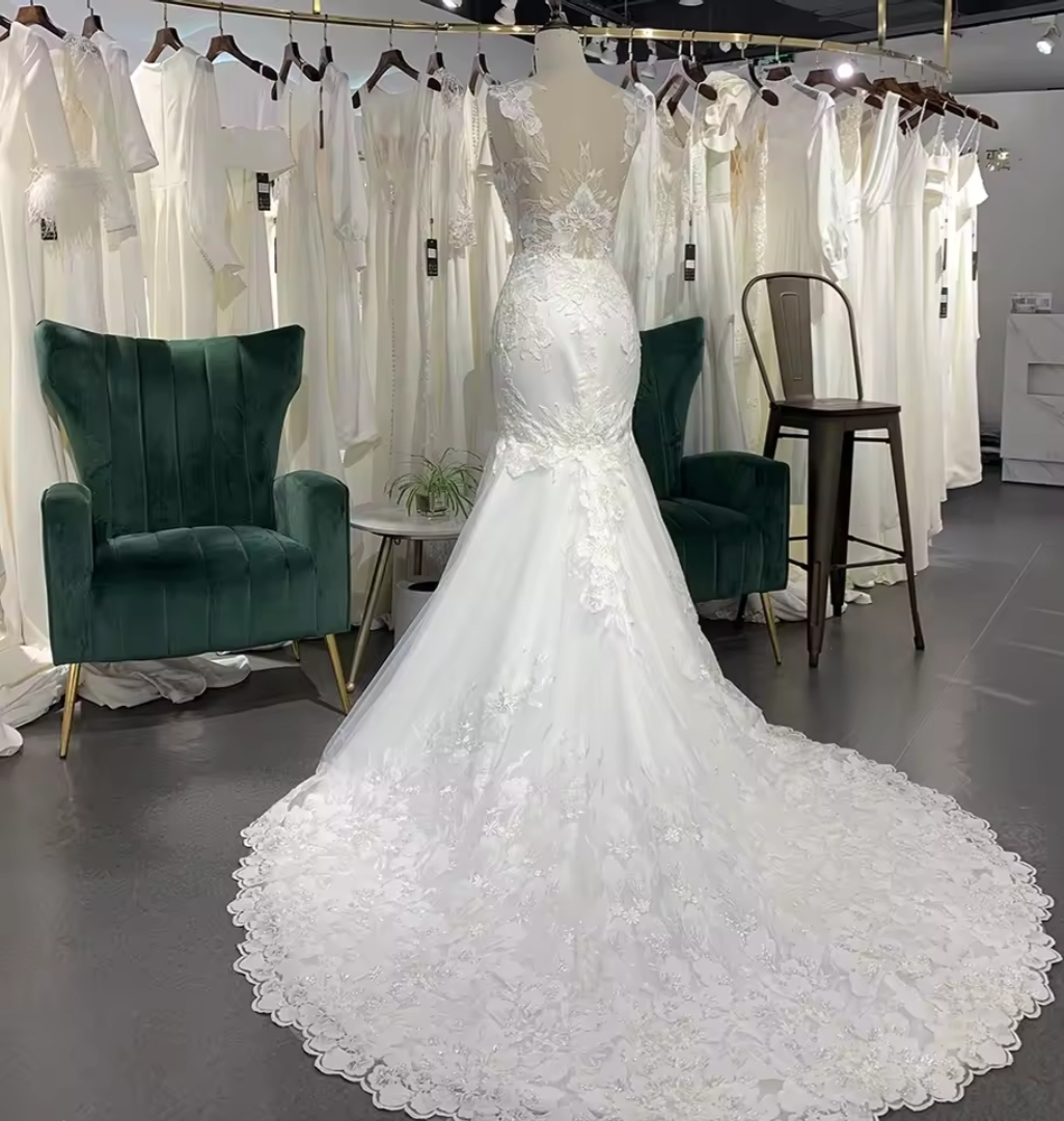 Beautiful Stunning Floral Lace 2025 Sleeveless Fit To Flare Mermaid Bridal Gown With Exceptional Back Show