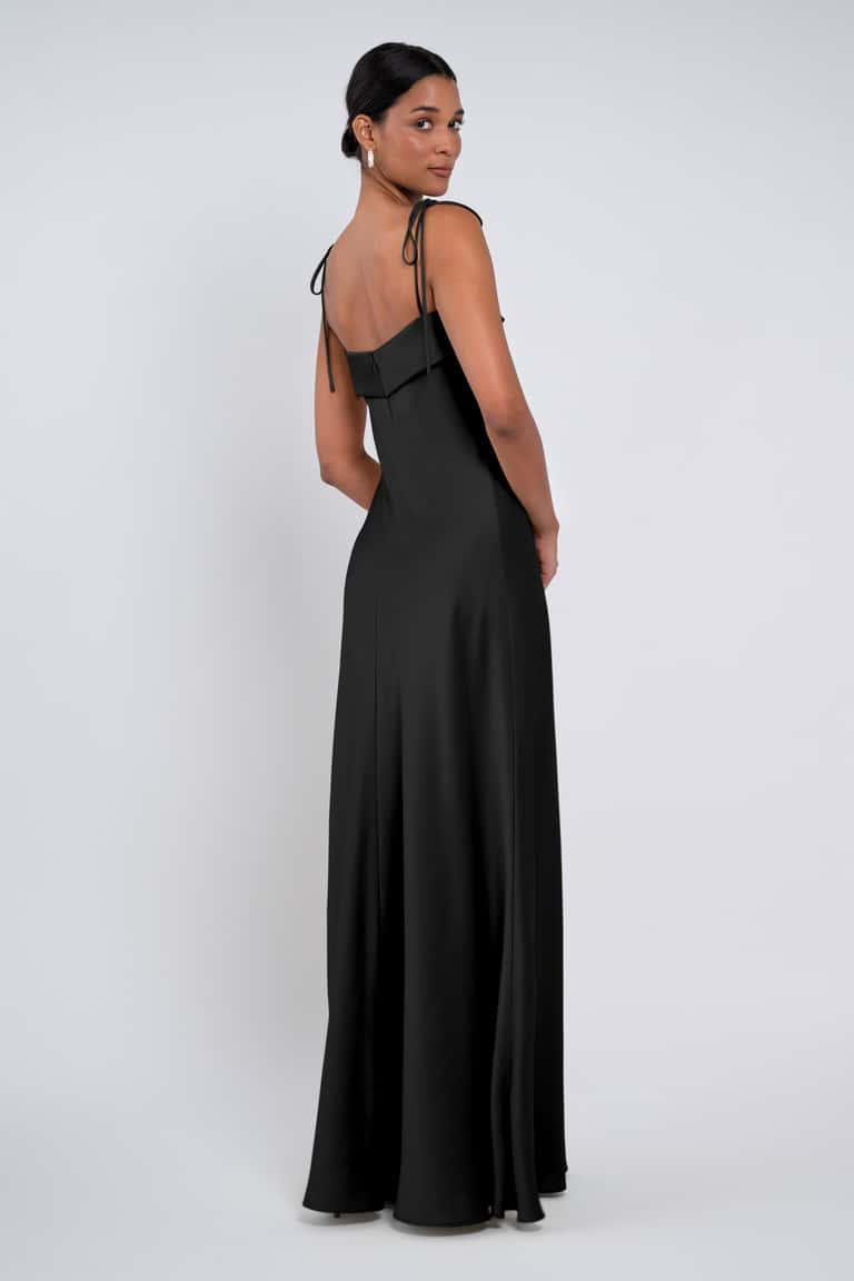 Chic And Modern Spaghetti Strap Folded Boat Neck Bridesmaid Dress With Bias Cut Flirtatious Body Style