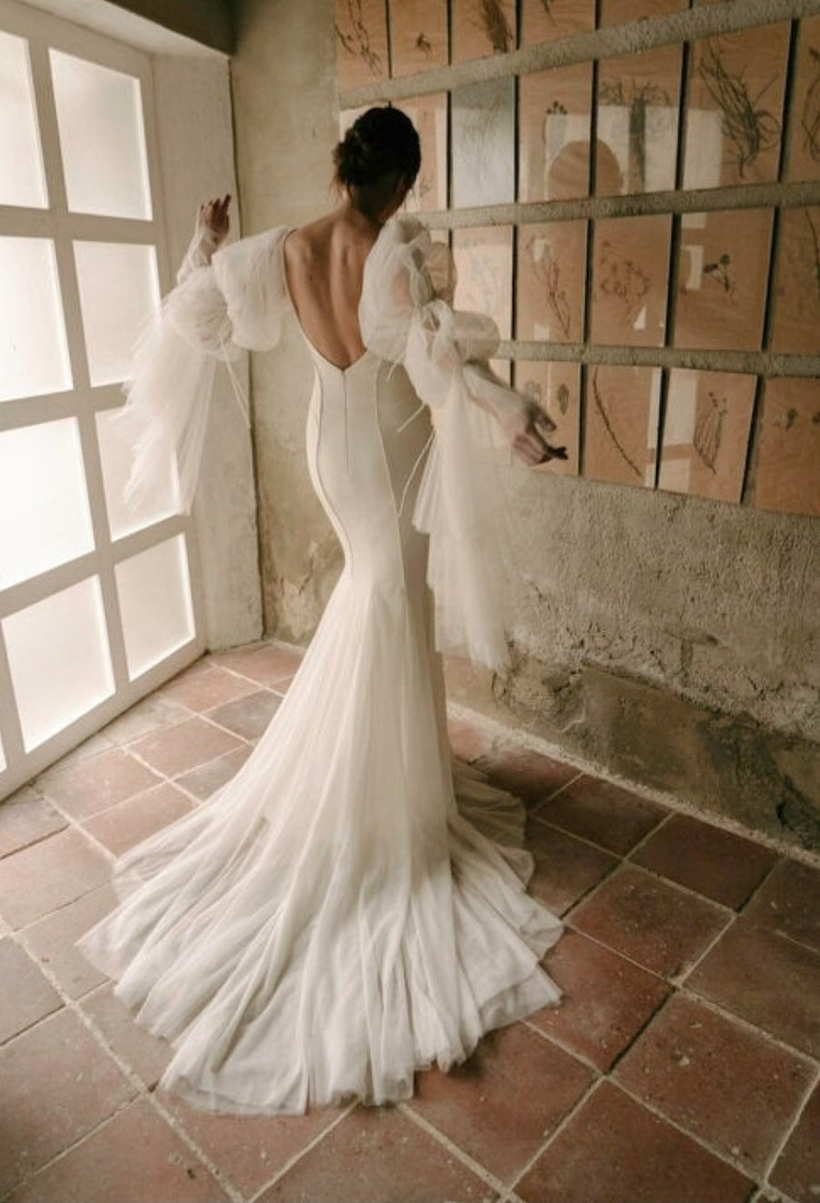 Detached Whimsical Marie Style Irregular Full Length Sleeves