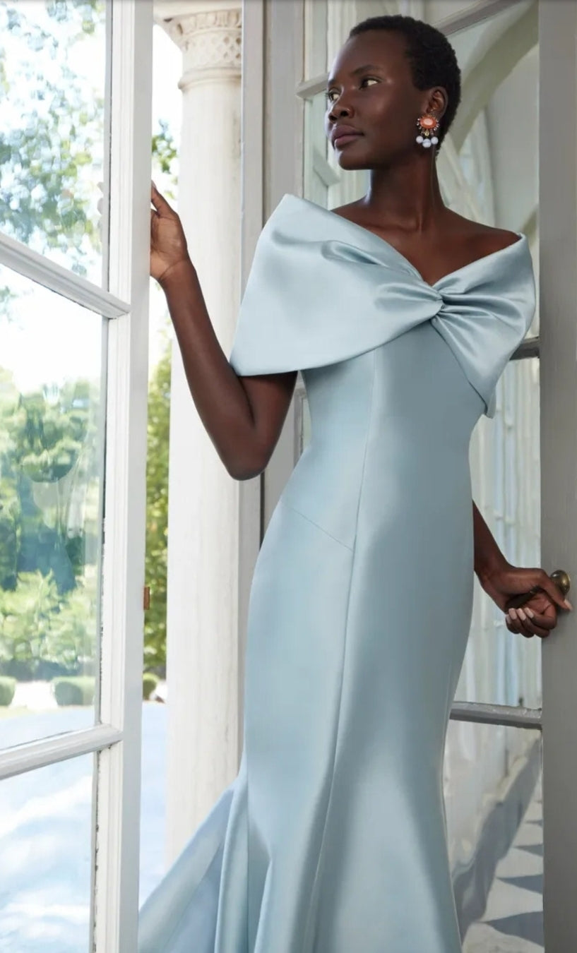 Off The Shoulder Bow Knot Pleated Trumpet Gown