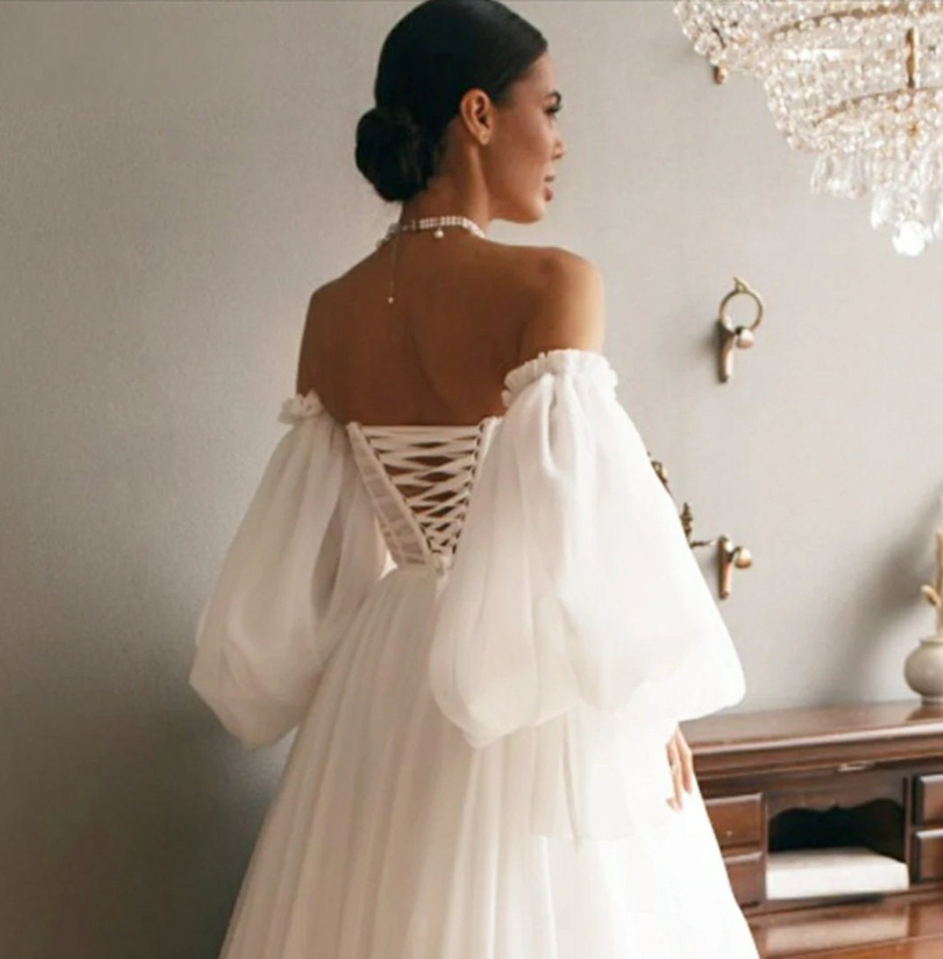 Detached Ruffled Chiffon Lantern Sleeves