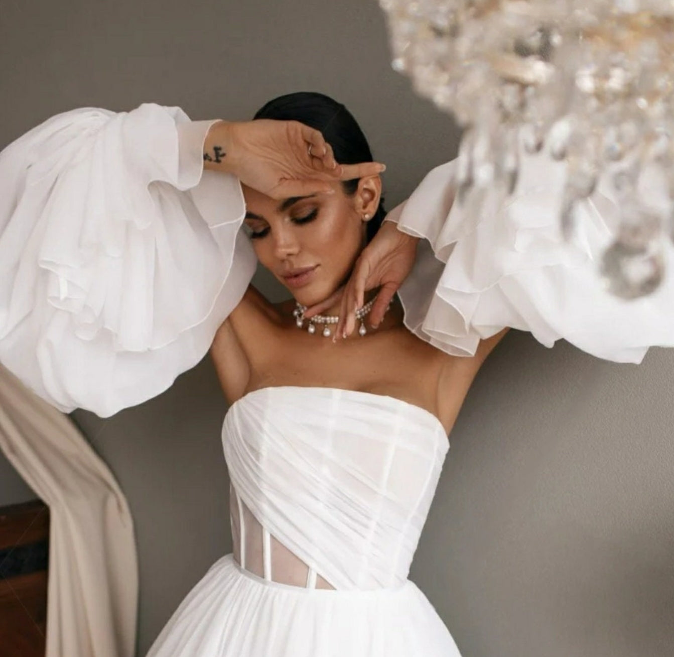 Detached Ruffled Chiffon Lantern Sleeves