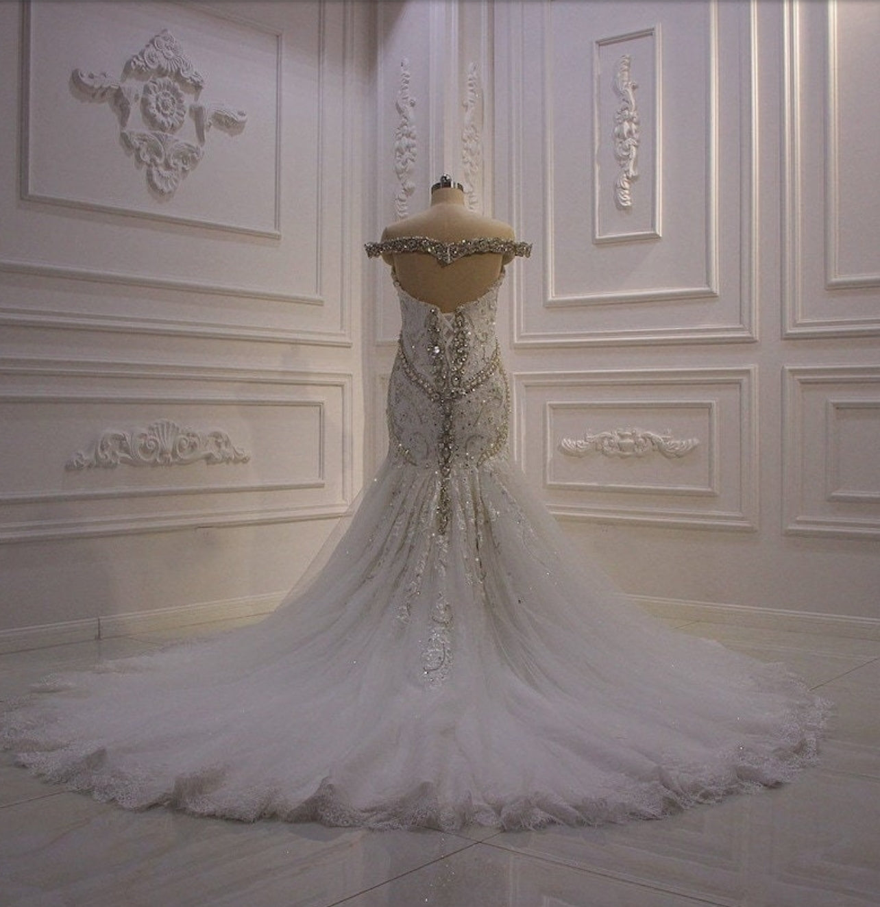 Off The Shoulder Beaded Sweetheart & Lace Appliqués Mermaid Gown