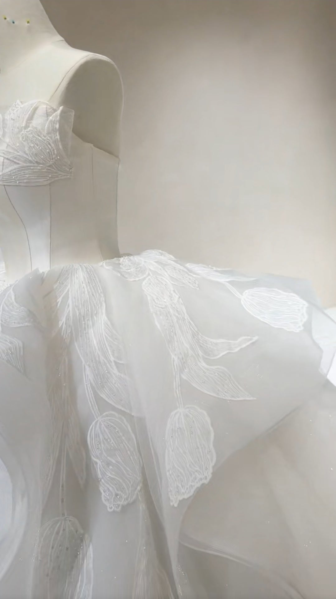 Strapless Sweetheart Bold And Beautiful Big Floral Lace Detailed Layered Sparkling Bridal & Ceremonial Ball Gown