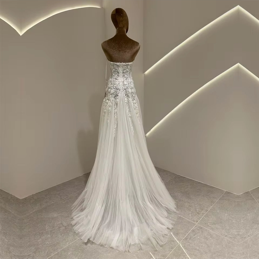 2025 Strapless Floral Sequin Appliqués Beaded Boho Sexy Beach Pleated Bridal And Ceremonial Gown