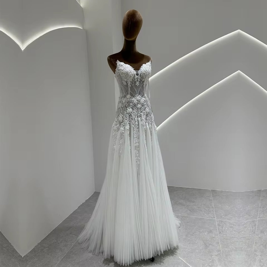 2025 Strapless Floral Sequin Appliqués Beaded Boho Sexy Beach Pleated Bridal And Ceremonial Gown