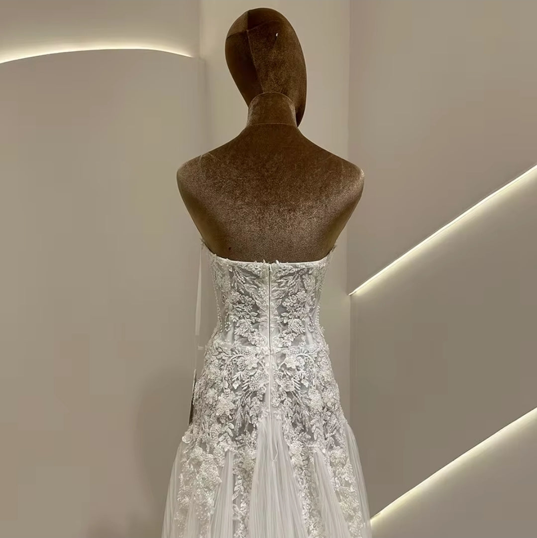 2025 Strapless Floral Sequin Appliqués Beaded Boho Sexy Beach Pleated Bridal And Ceremonial Gown