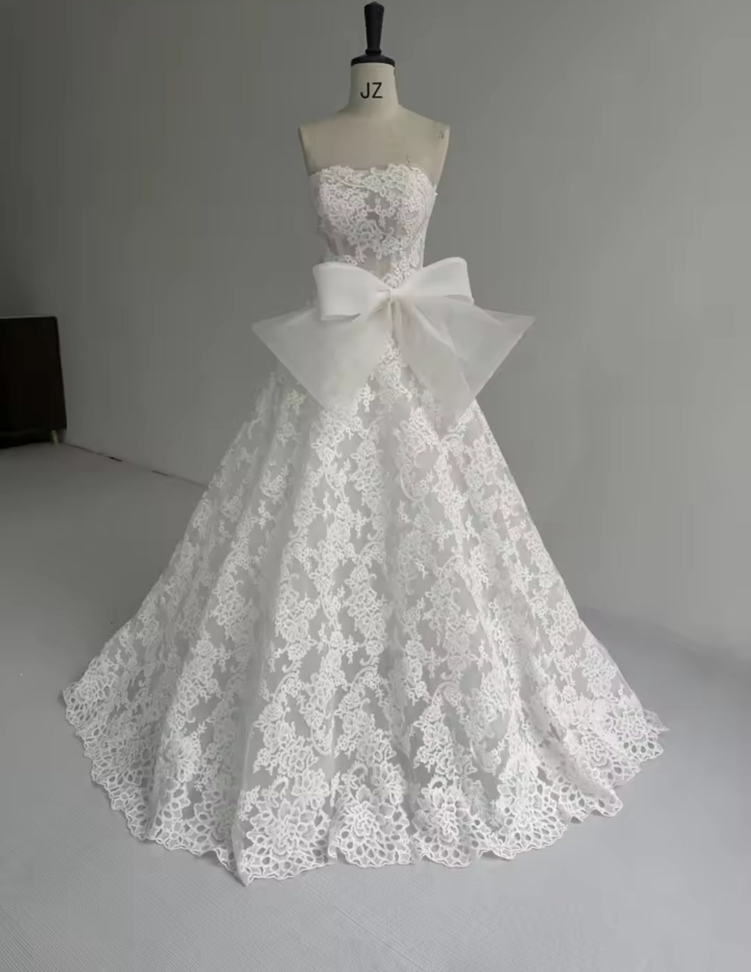Simple Strapless Floral Lace A-Line Bridal And Ceremonial Gown