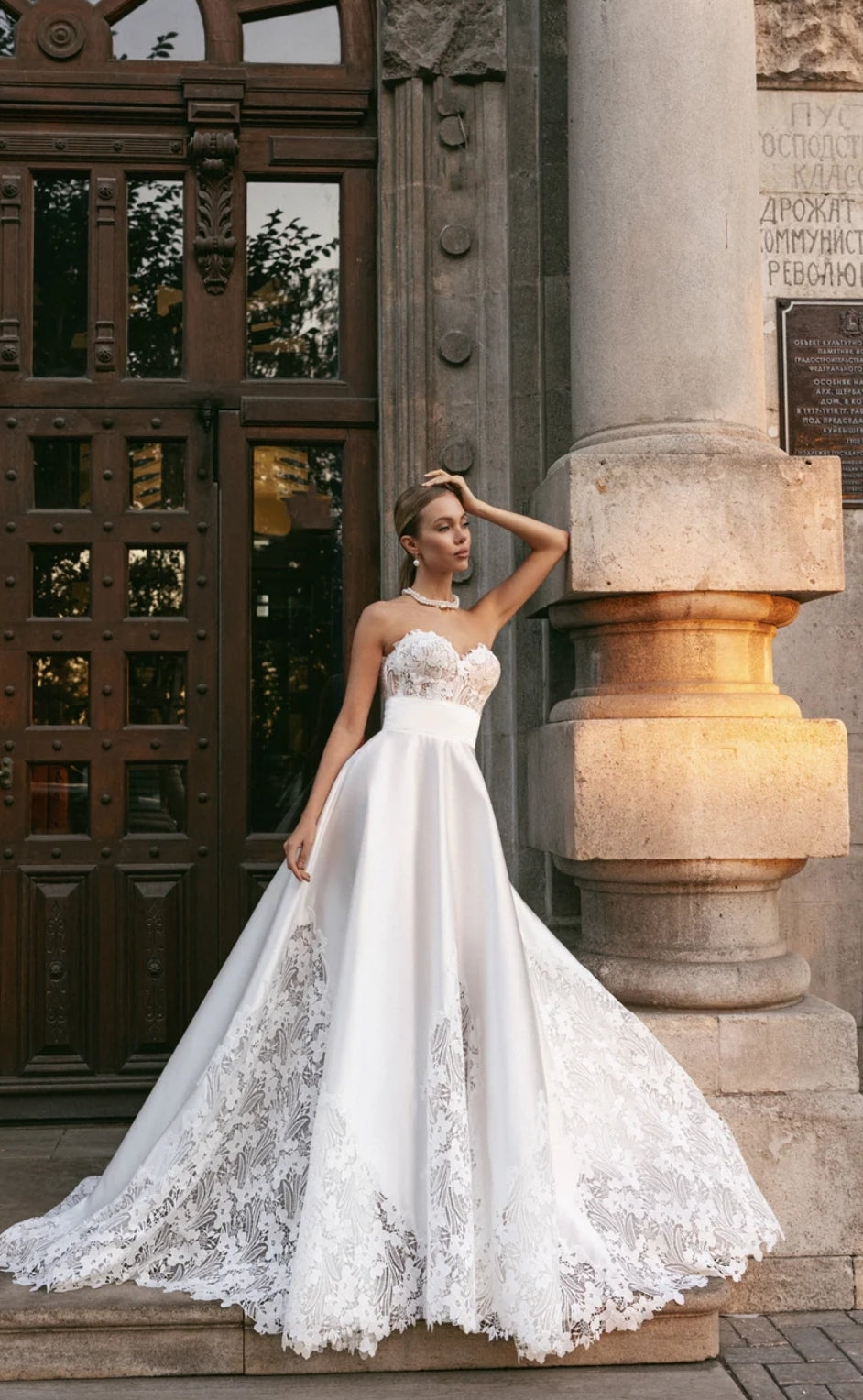 Sweetheart Strapless Delicate Floral Lace And Satin Bridal Gown