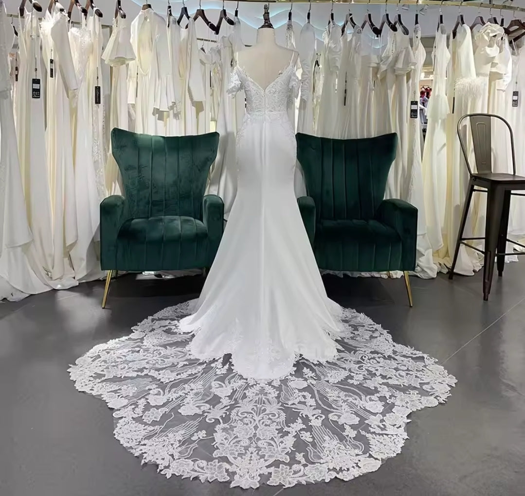 Spaghetti Strap With Off The Shoulder Plunging V Neck Lace 2025 Mermaid Gown With Lace Chapel Train