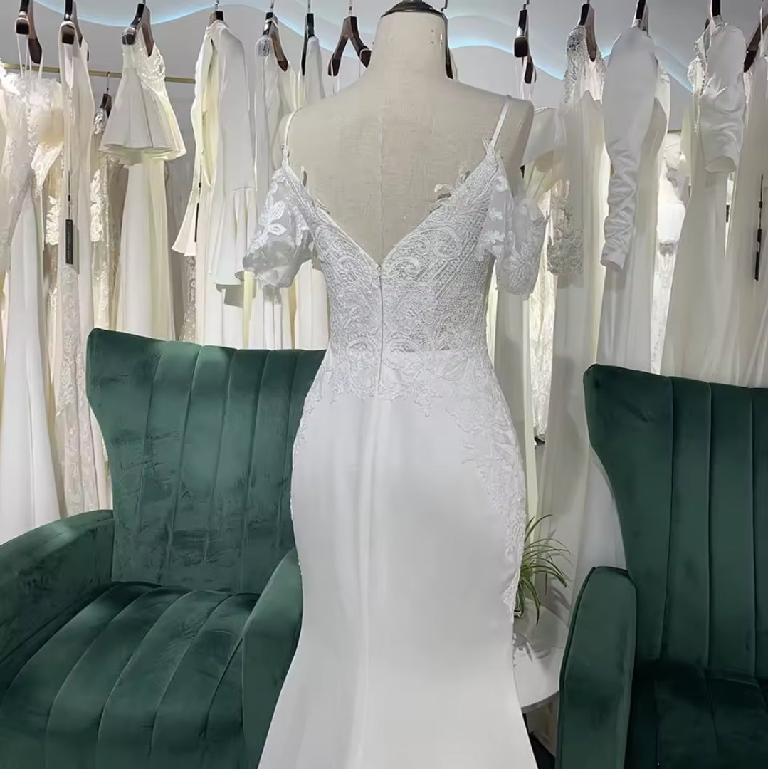 Spaghetti Strap With Off The Shoulder Plunging V Neck Lace 2025 Mermaid Gown With Lace Chapel Train