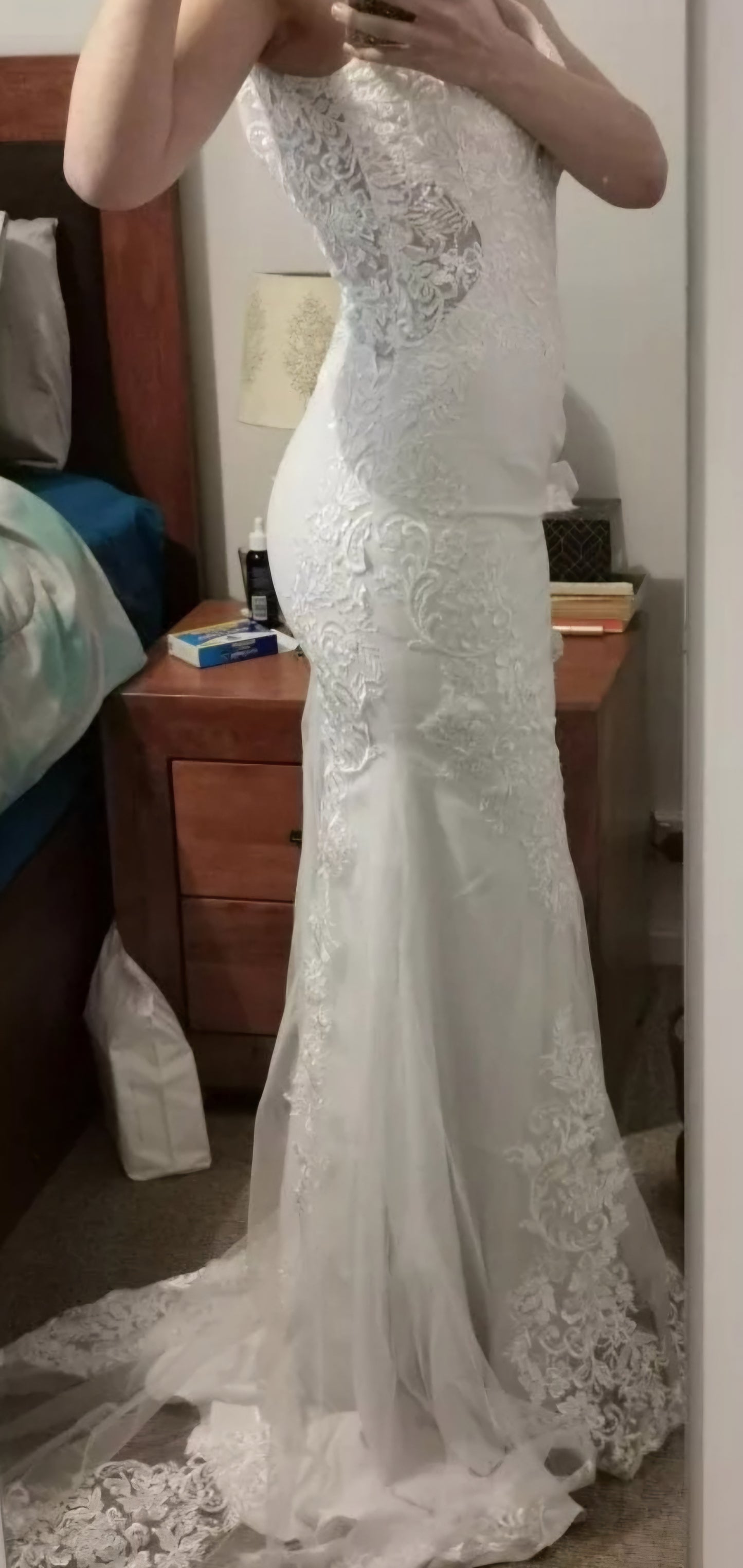 Backless V-Neck Laced Out Waist Applique Mermaid Style Wedding Dress