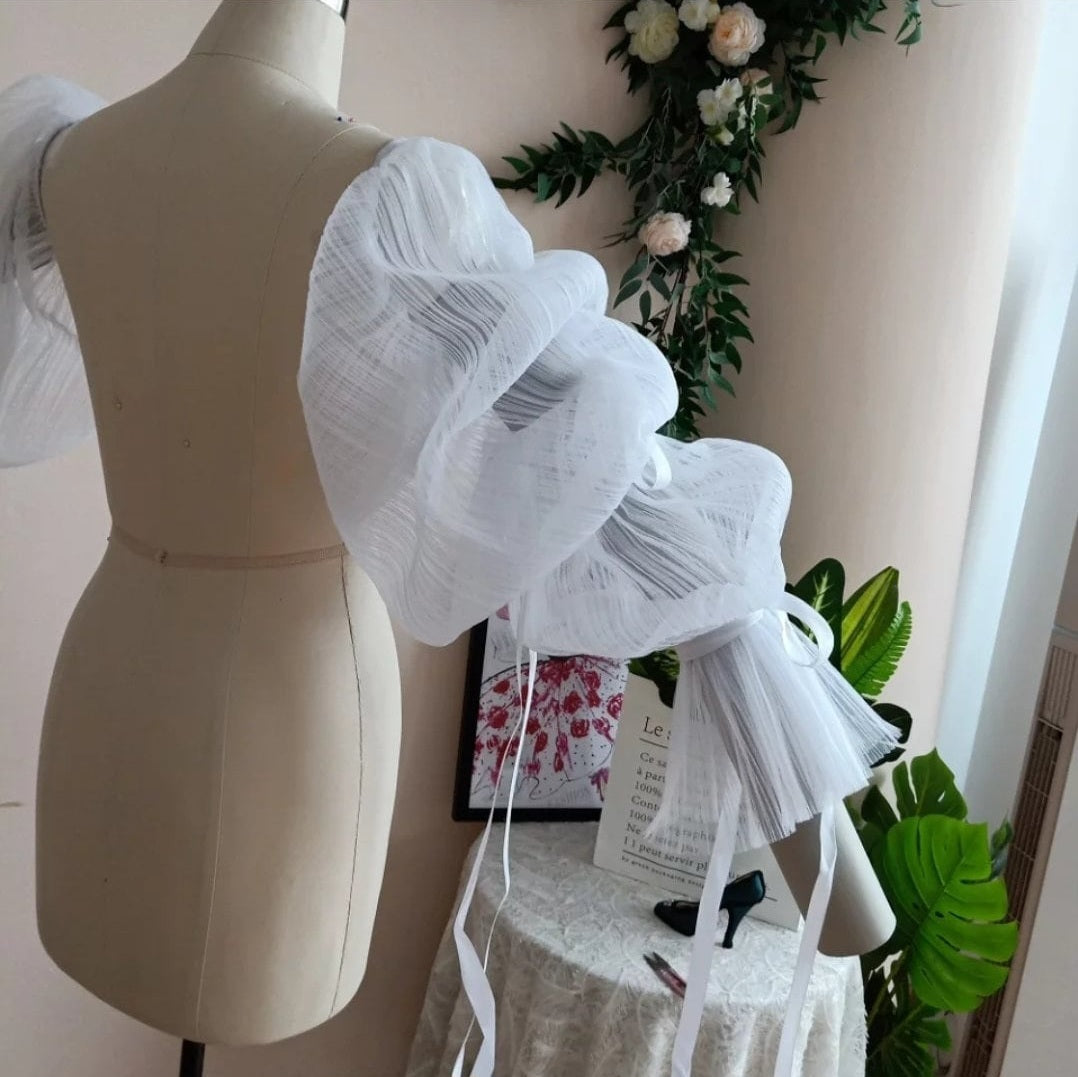 Detached Pleated Tulle & Ribbon Full Length Sleeves