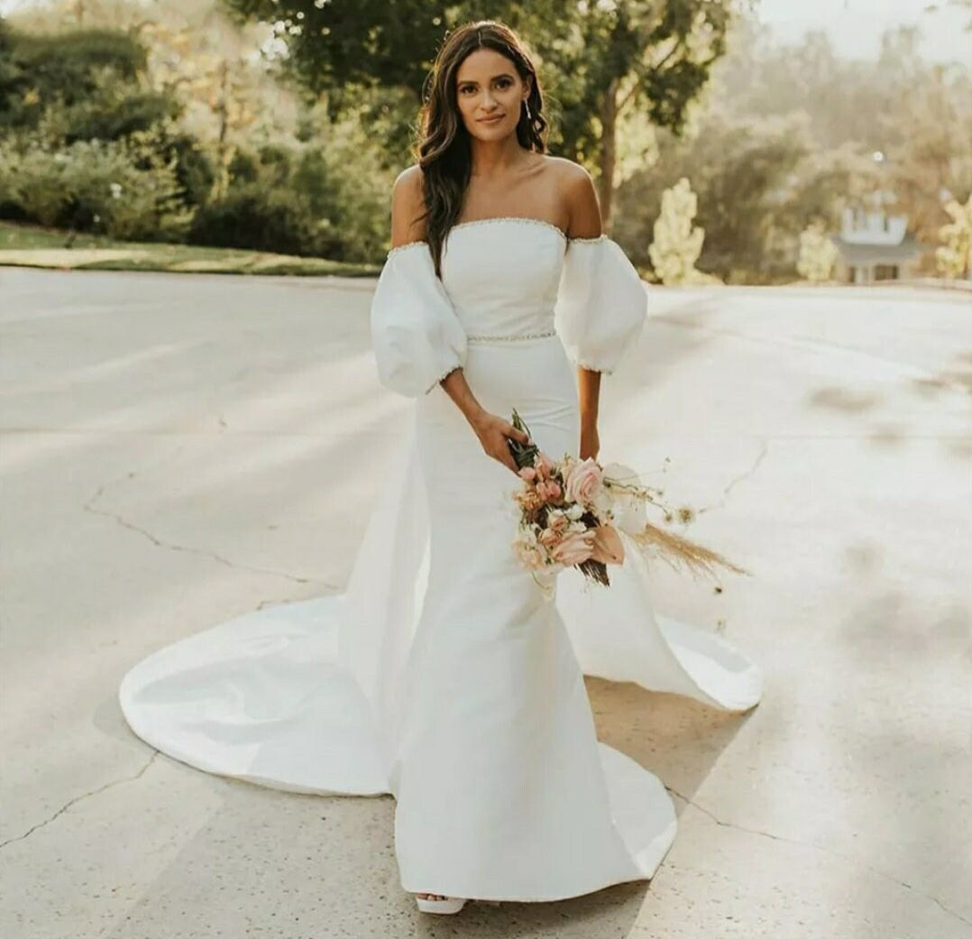 Beaded Trim Embellished Satin Gown With Detachable Train/Detached Puff Sleeves