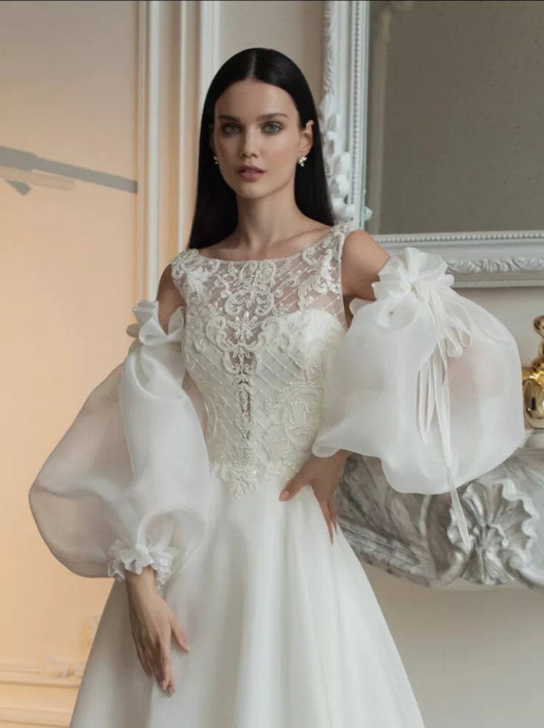 Detached Ribbon & Bow Organza Lantern Sleeves