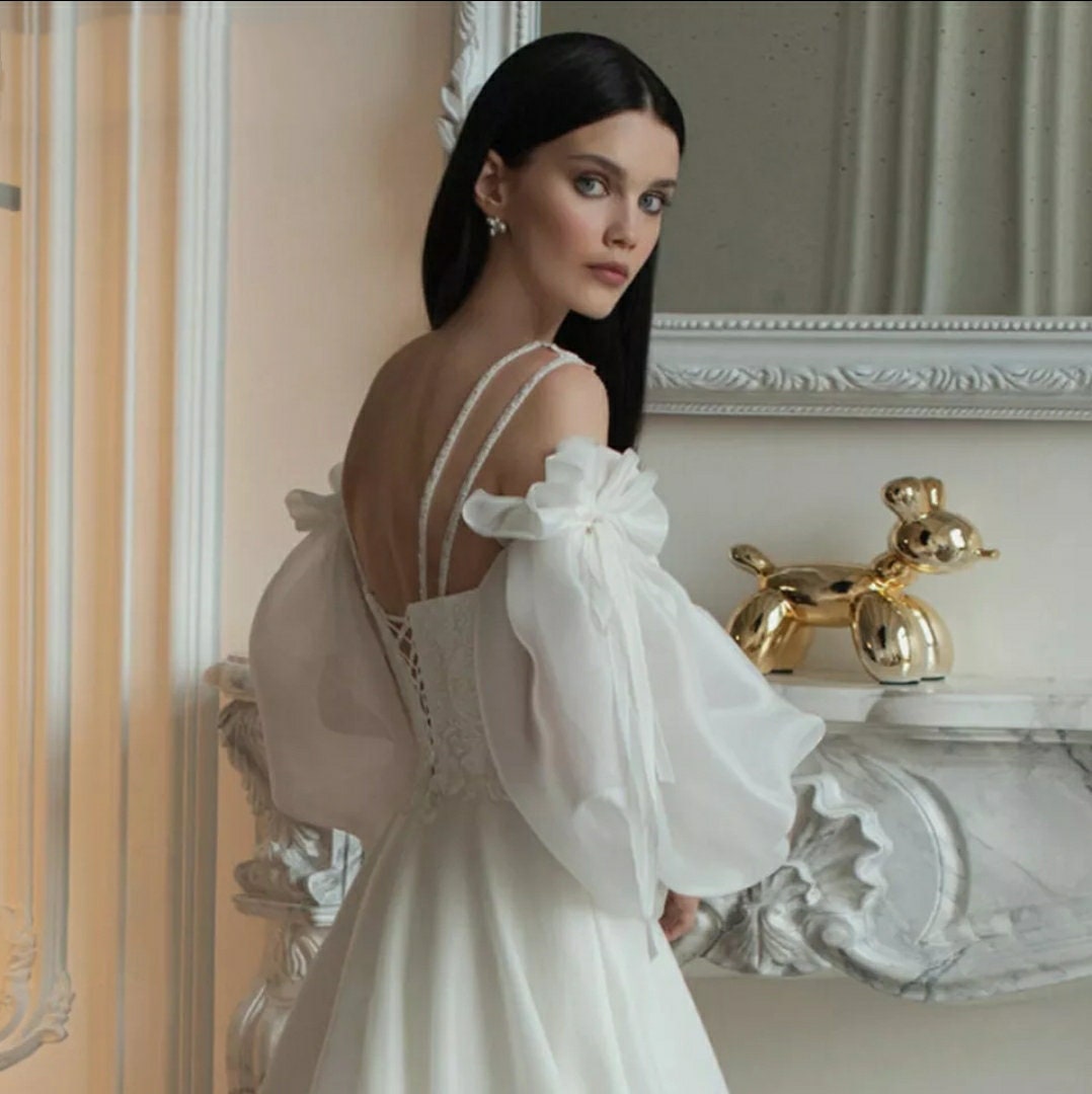 Detached Ribbon & Bow Organza Lantern Sleeves