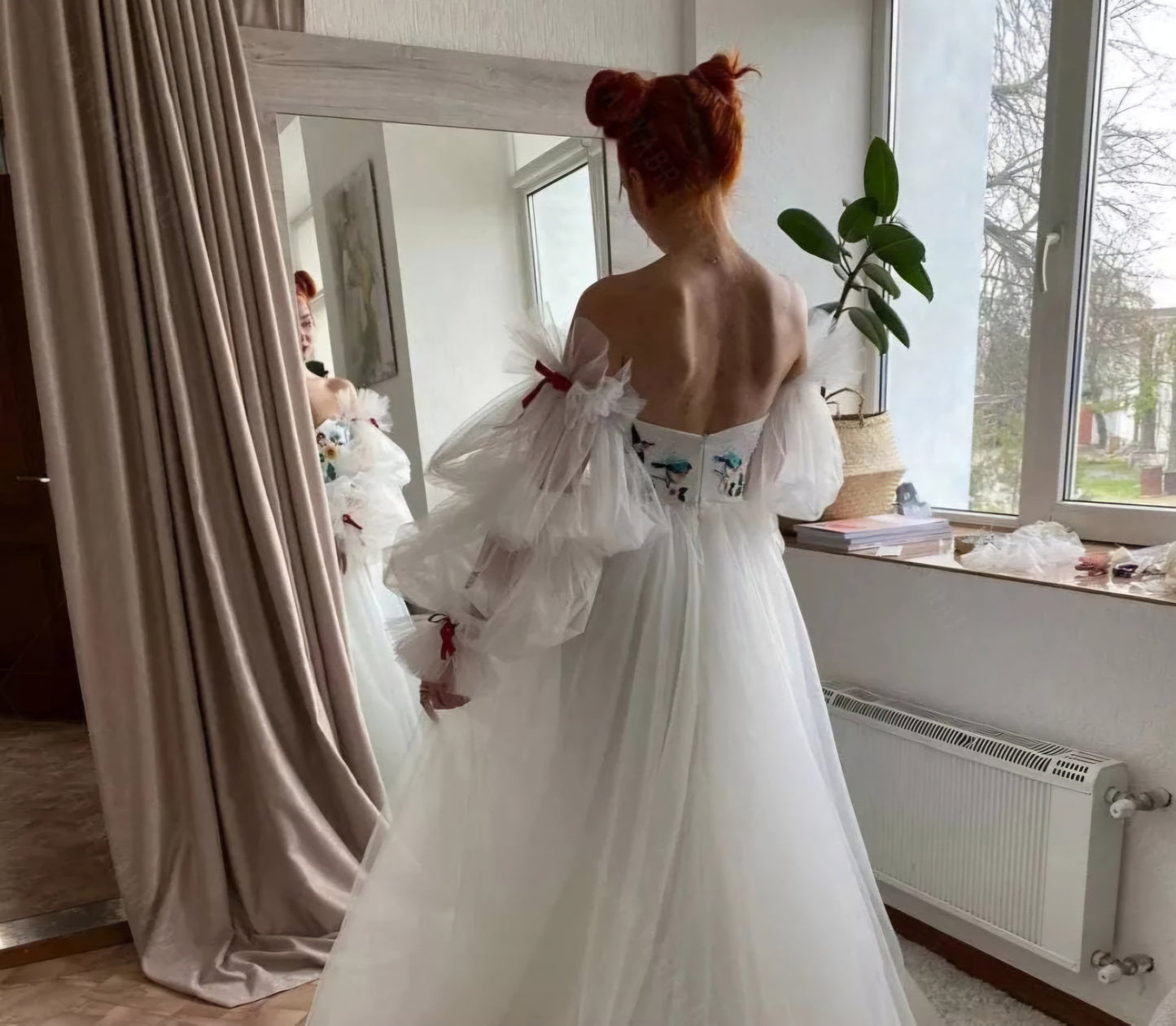 Detached Sectioned Tulle & Ribbon Full Length Sleeves