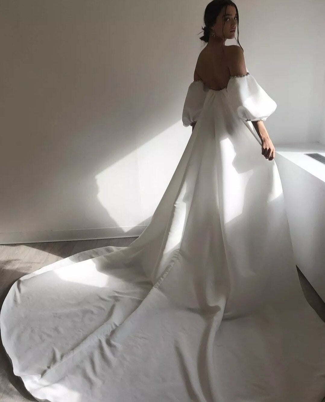 Beaded Trim Embellished Satin Gown With Detachable Train/Detached Puff Sleeves