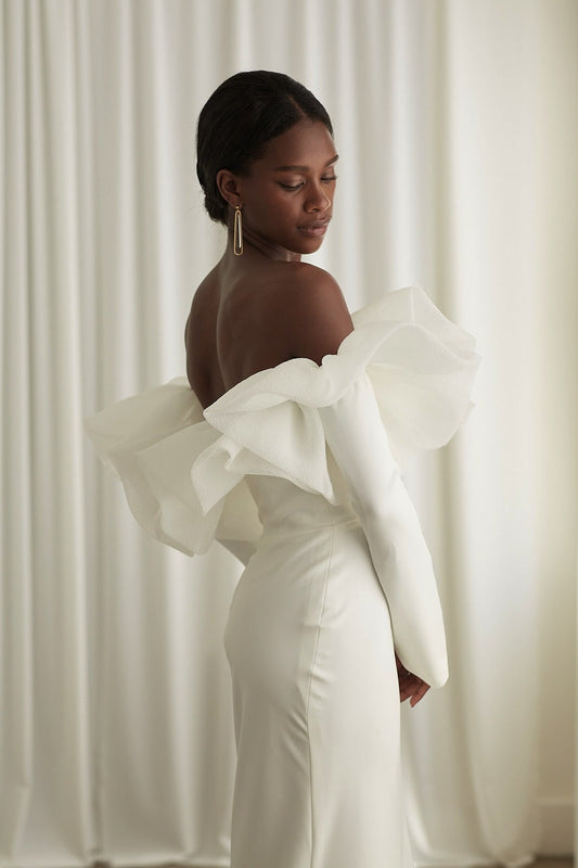 Detached Satin Organza Three Quarter Ruffled Arm Sleeves