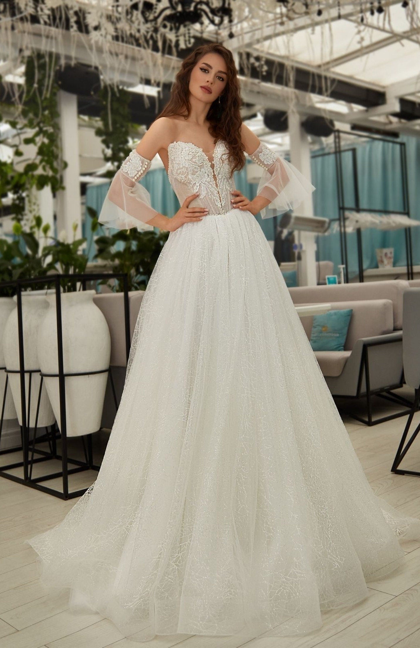 Detached Floral Sequin Beaded Short Flare Sleeves