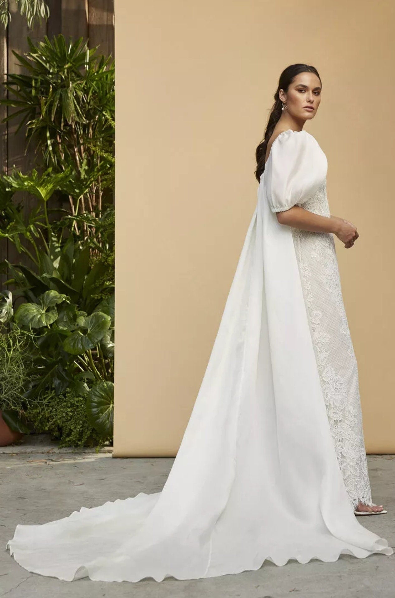 Satin Organza Bubble Cloud Sleeve Cape