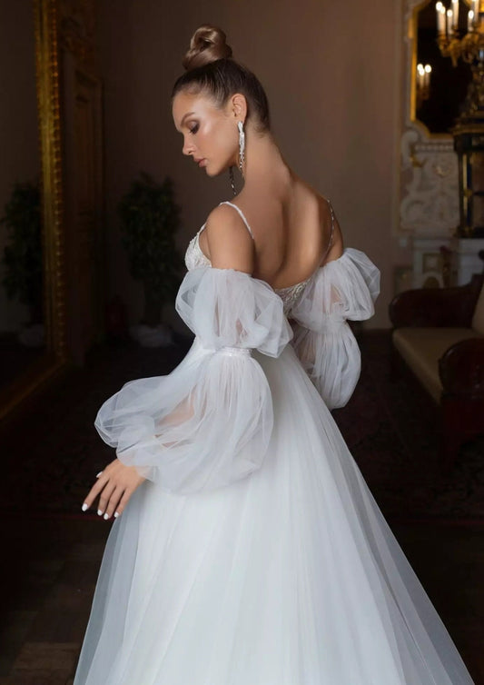 Detached Double Layer Tulle Gathered Shimmer Sleeves