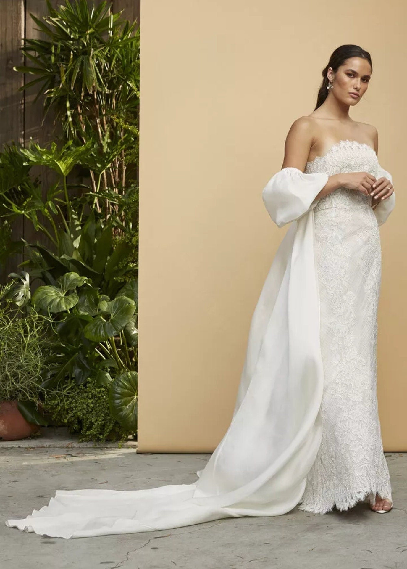 Satin Organza Bubble Cloud Sleeve Cape