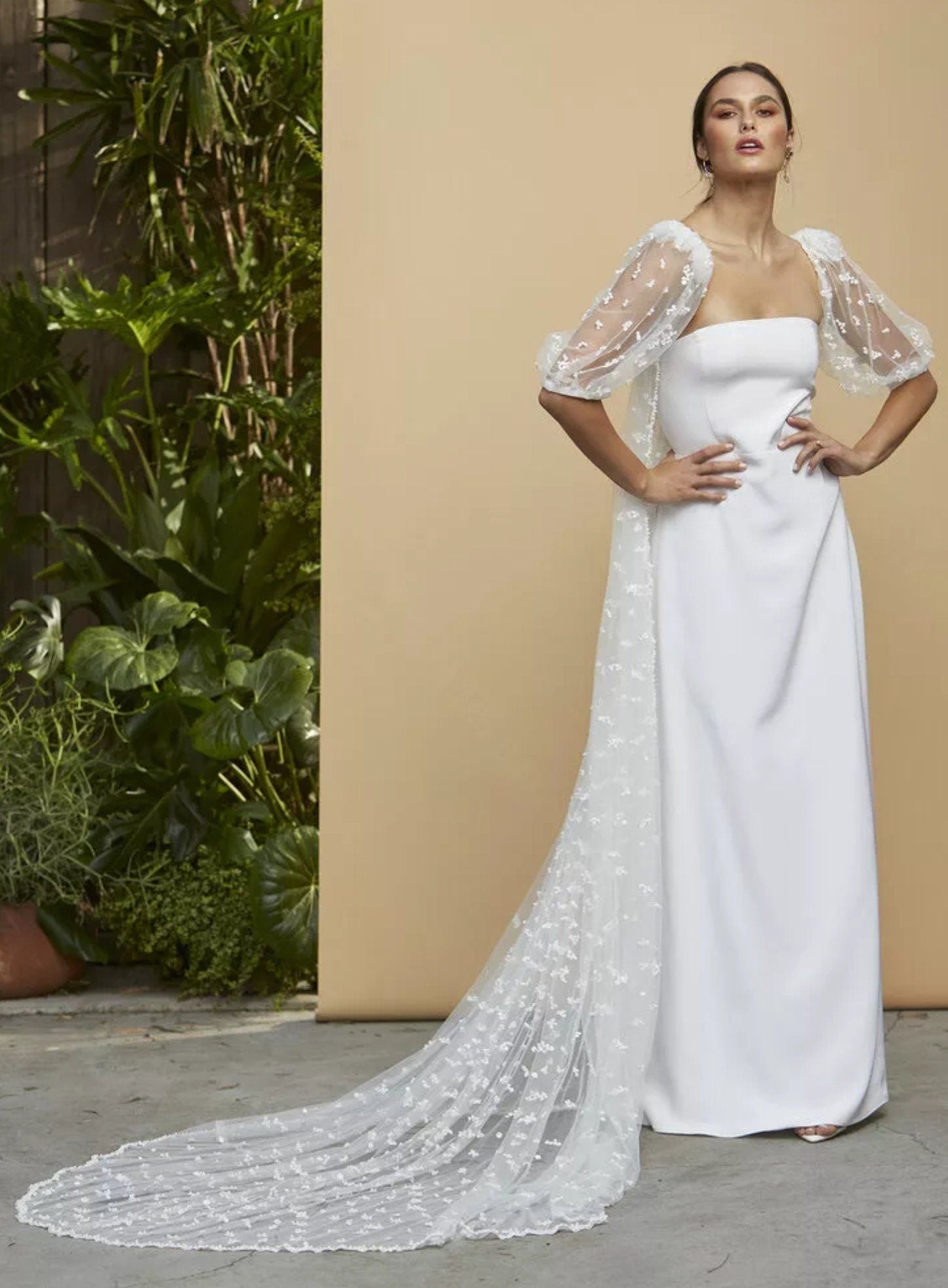 Embroidered Pearl Beaded Dotted Sheer Short Sleeve Cape