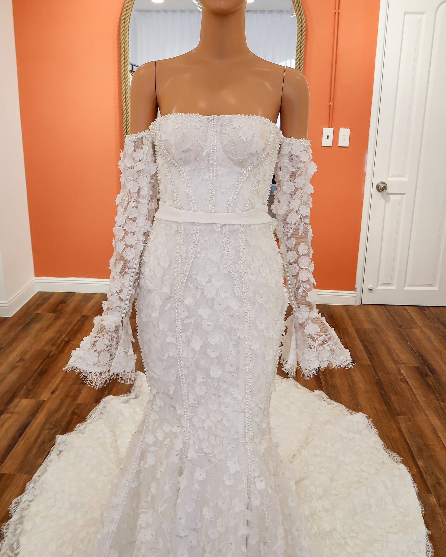 Detached Double Layer Lace & Floral Vine Sleeves