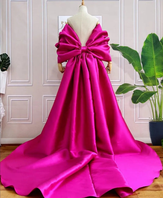 Dramatic Oversized Lovely Satin Bow Sleeve Train
