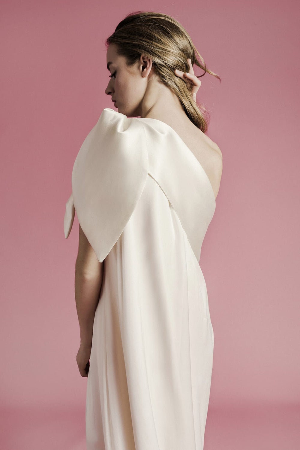 One Sided Knotted Shoulder Sheath Simple And Tasteful Gown