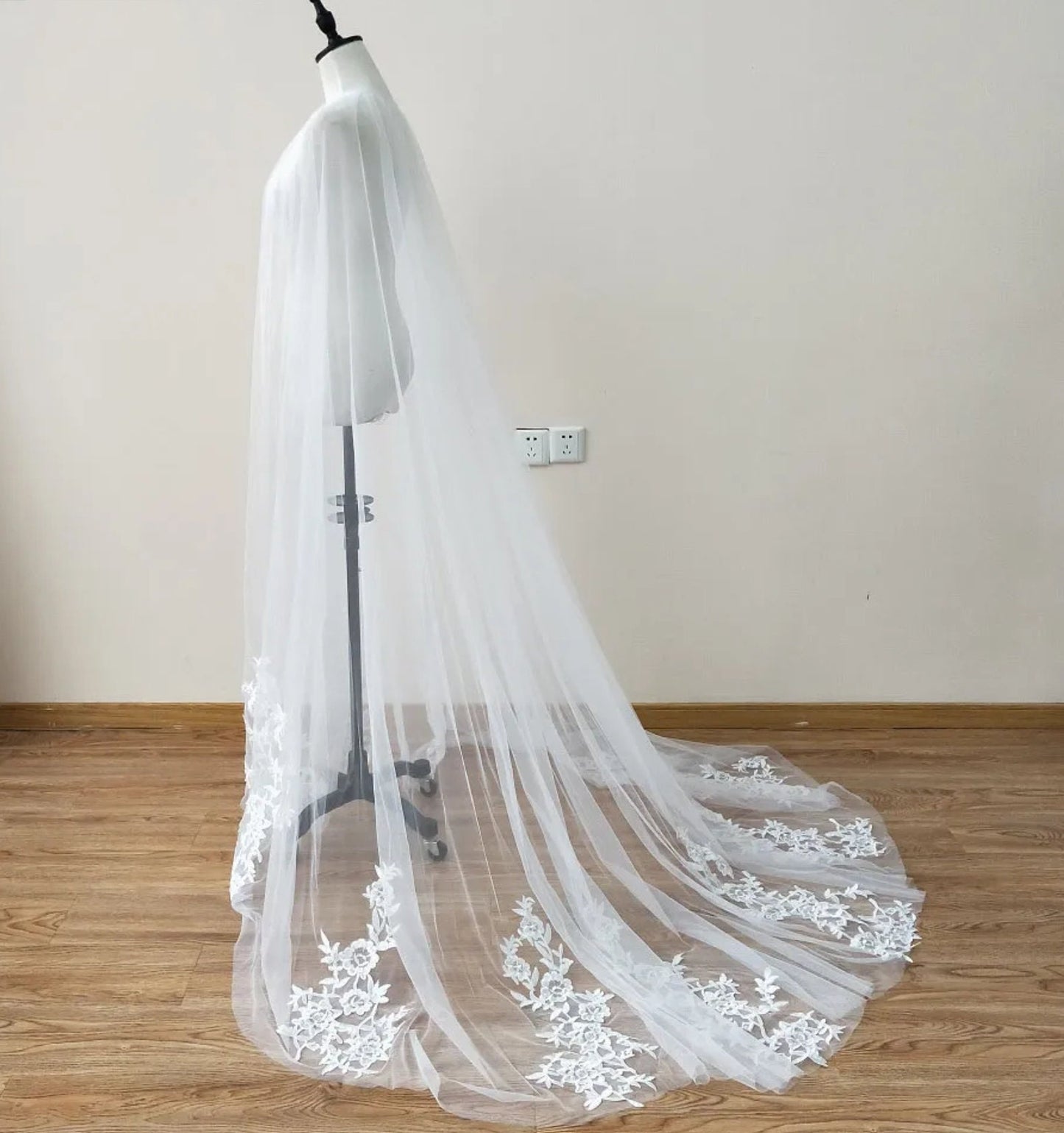 Tulle & Lace Appliqué Trim Bridal Cape
