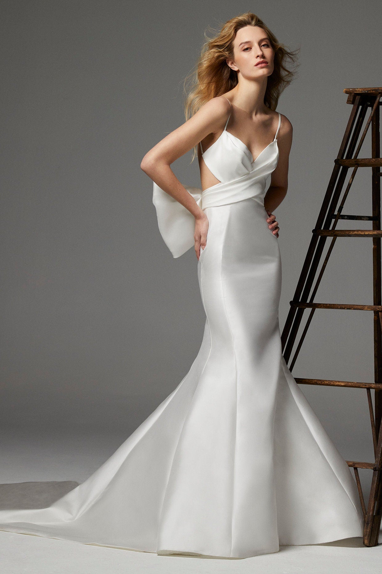 Criss Cross Open Side Pleated Spaghetti Strap Big Bow Knot Back Detail Mermaid Gown