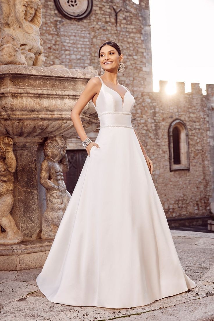 Sleeveless Crystal Rhinestone Embellished Spaghetti Strap And Natural Waistline A-Line Gown
