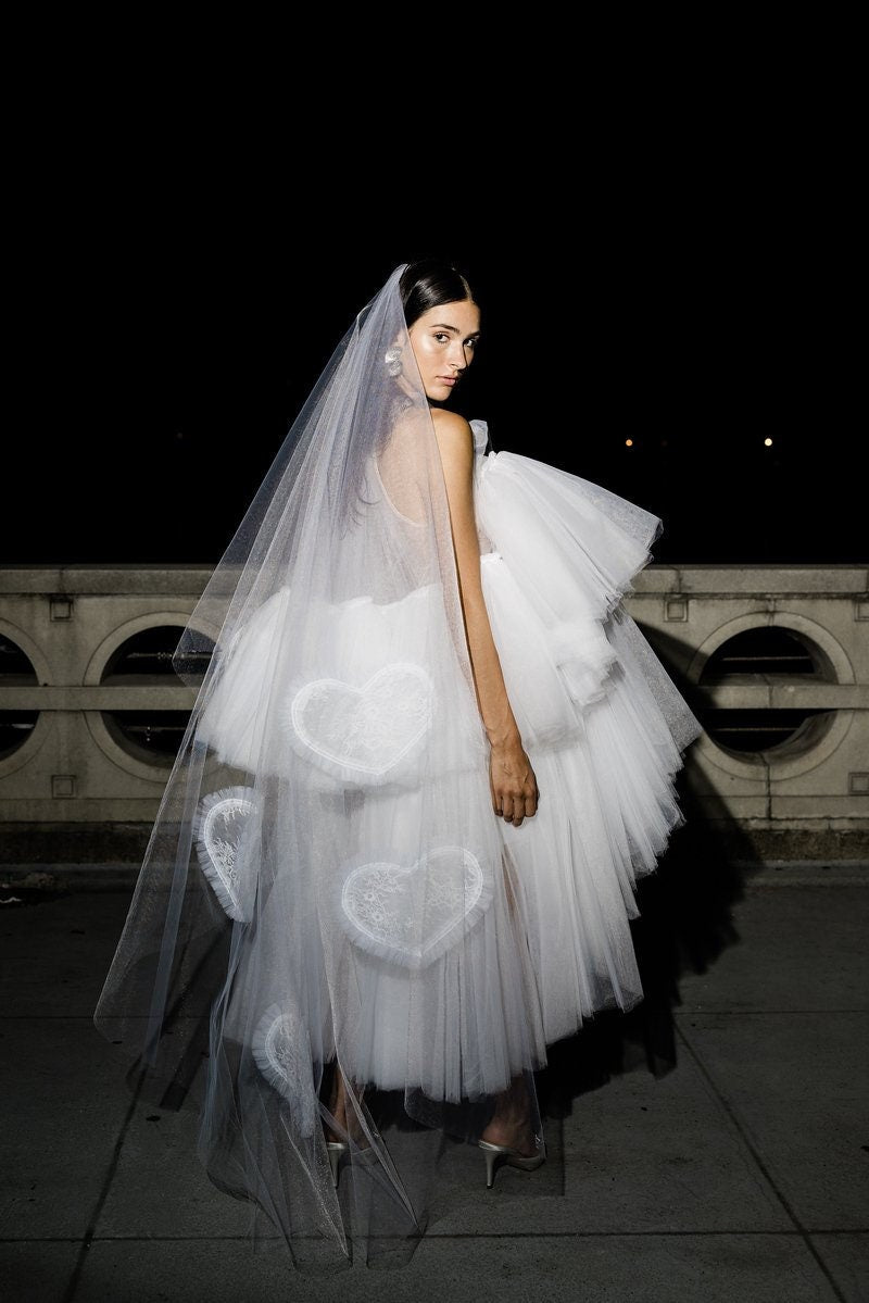 Detachable Frill Heart Head Piece With Lace Heart Appliqués Veil