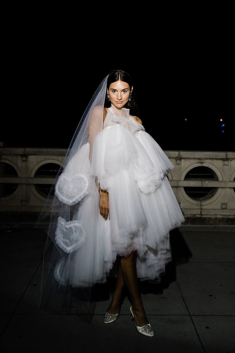 Detachable Frill Heart Head Piece With Lace Heart Appliqués Veil