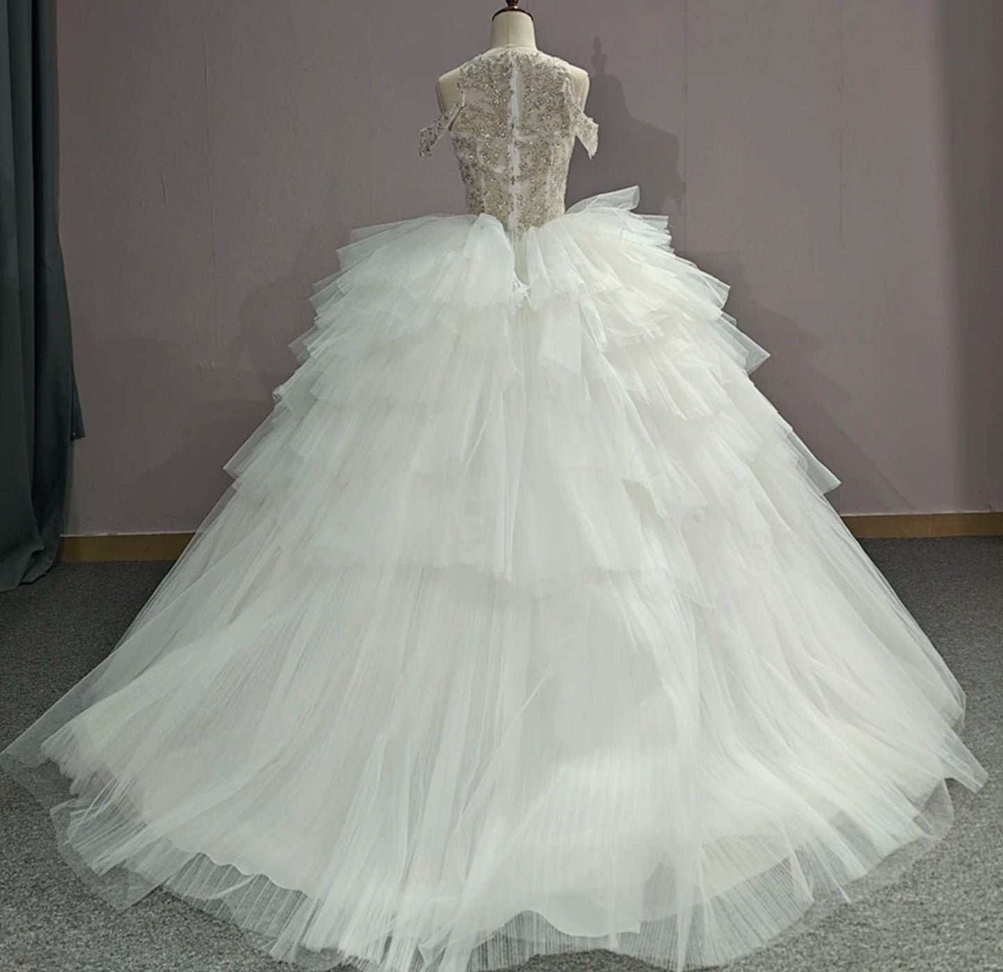 Beautiful Sequinned Lace Halter Neck With Detached Off The Shoulder Sleeves Organza Layered Bridal Ball Gown