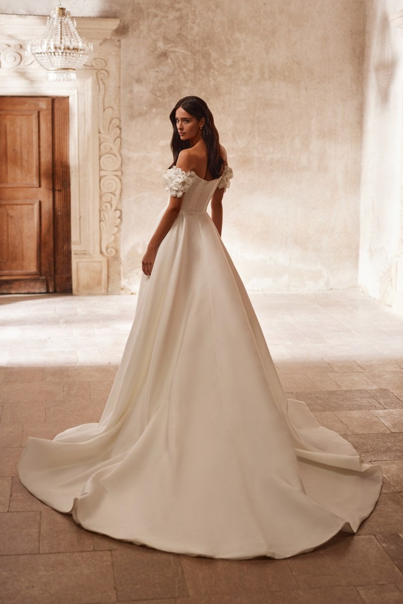 Floral Off The Shoulder Pleated Simple Minimalist Sweetheart A-Line Bridal Gown