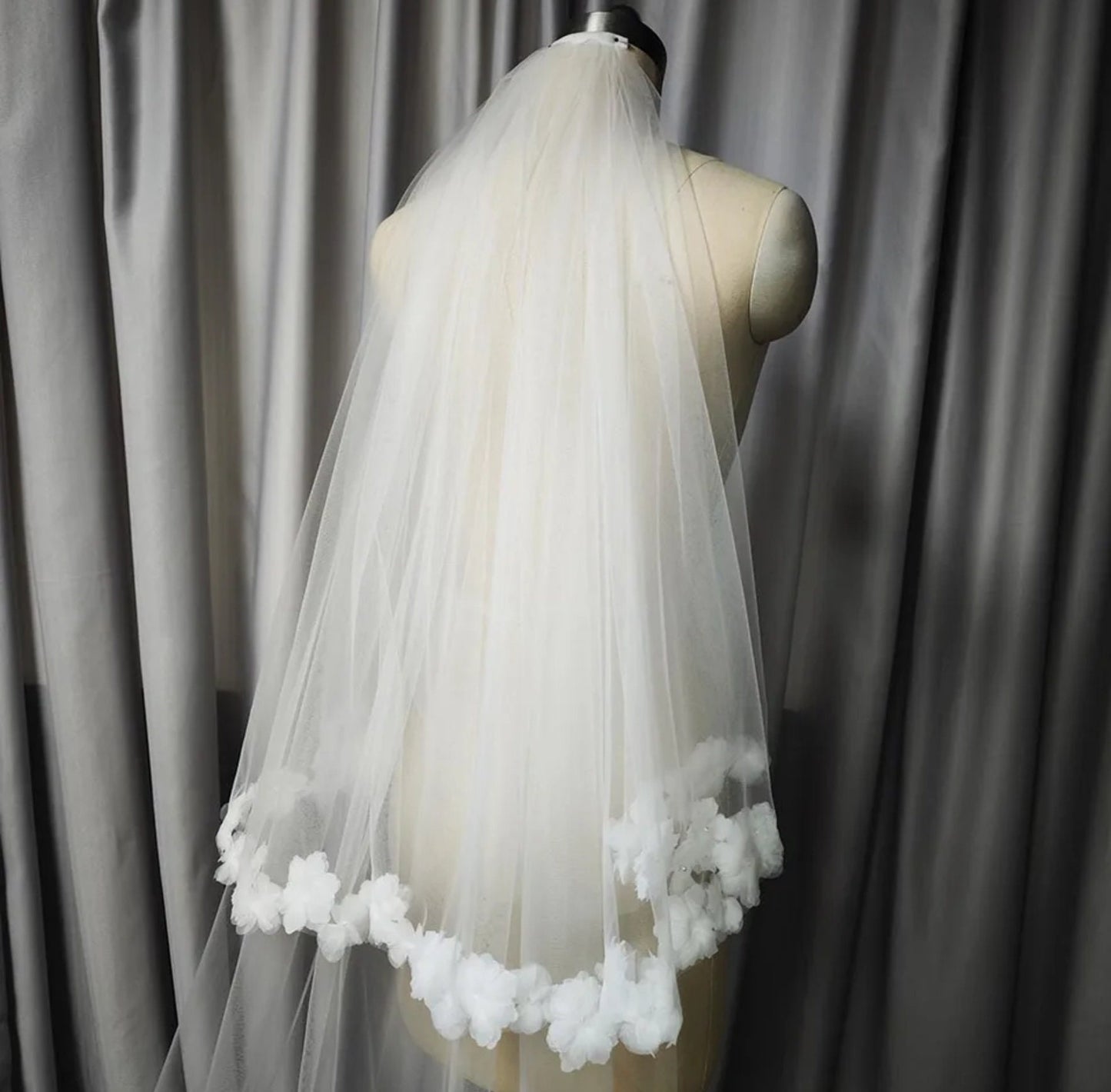 Ivory Double Layer 3D Pearl Beaded Center Floral Trim Edge With Blusher Bridal Veil