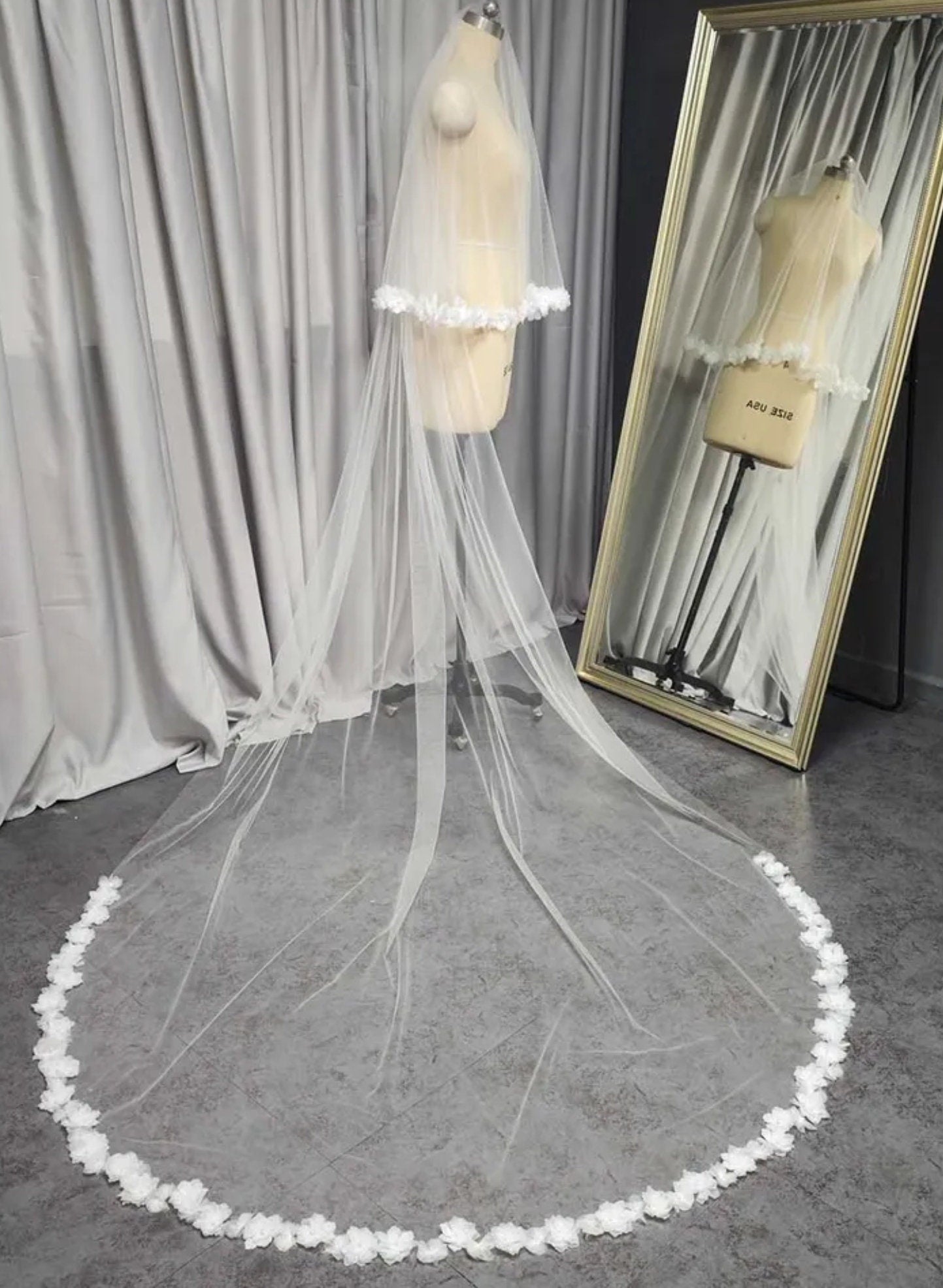 Ivory Double Layer 3D Pearl Beaded Center Floral Trim Edge With Blusher Bridal Veil