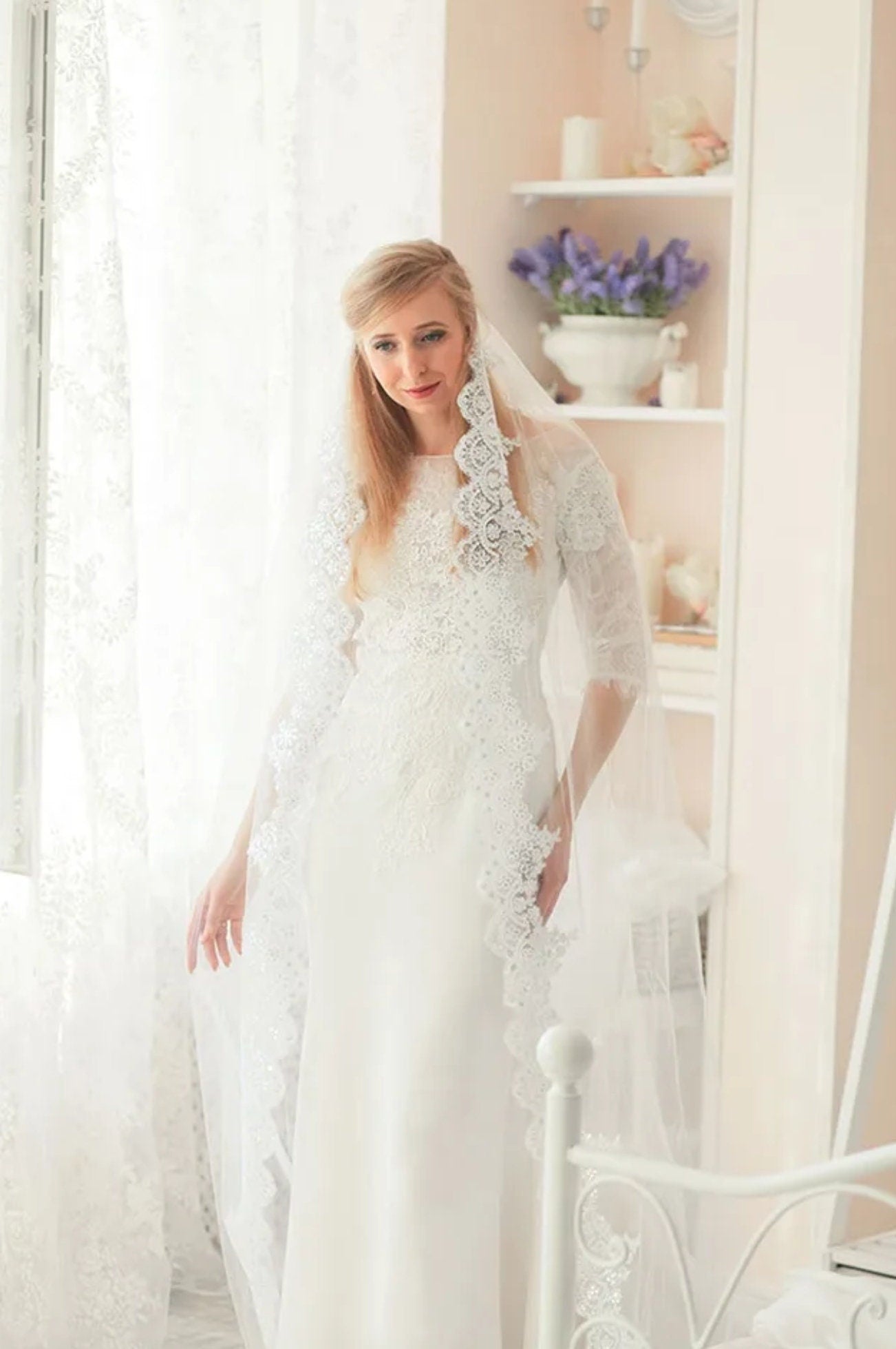 Scalloped Edge Sequin Lace Trimmed Elegant Bridal Veil