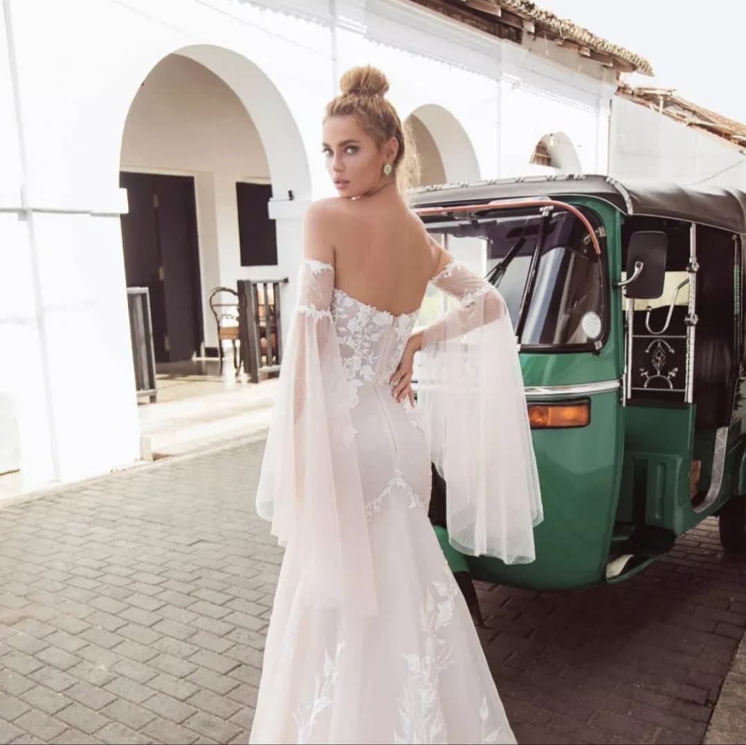 Detached Sparkle Tulle Split Flare Sleeves With Appliqué Trim