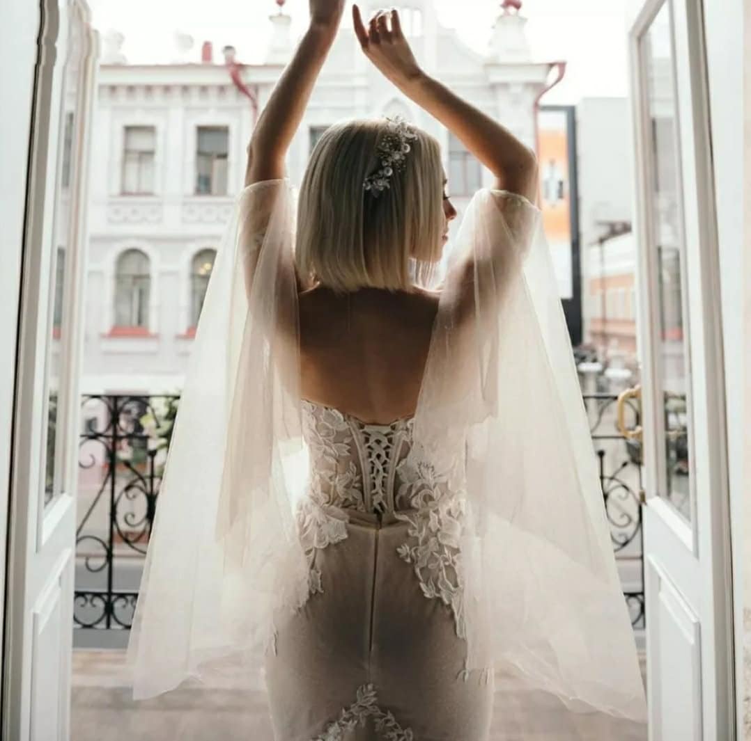 Detached Sparkle Tulle Split Flare Sleeves With Appliqué Trim