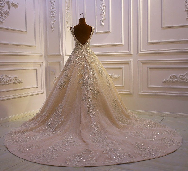 Gorgeous Sleeveless V Neck Floral Embellished Crystal Beaded Sequin Princess Bridal Gown