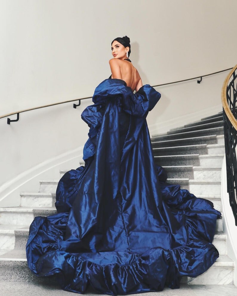 Elegant Taffeta Slightly Puff Pleated Special Occasion Bridal Event Gala Cape Jacket