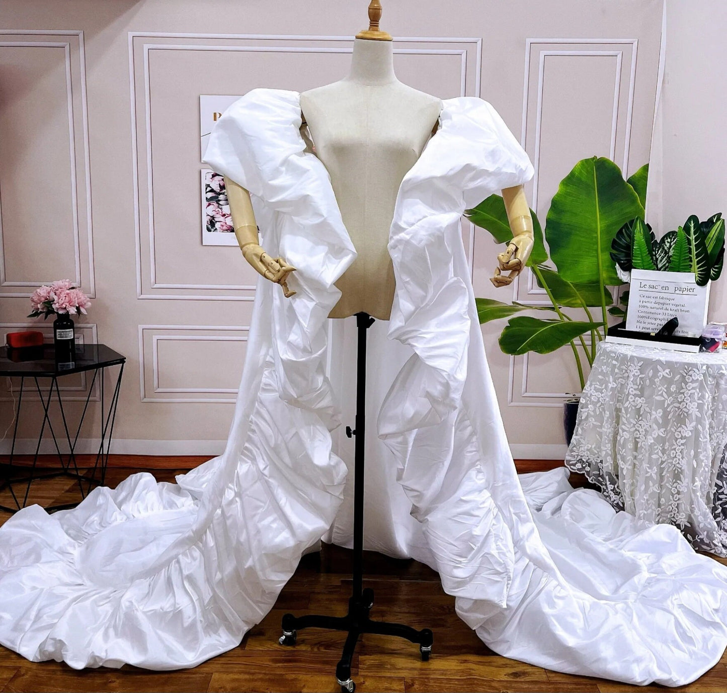 Elegant Taffeta Slightly Puff Pleated Special Occasion Bridal Event Gala Cape Jacket