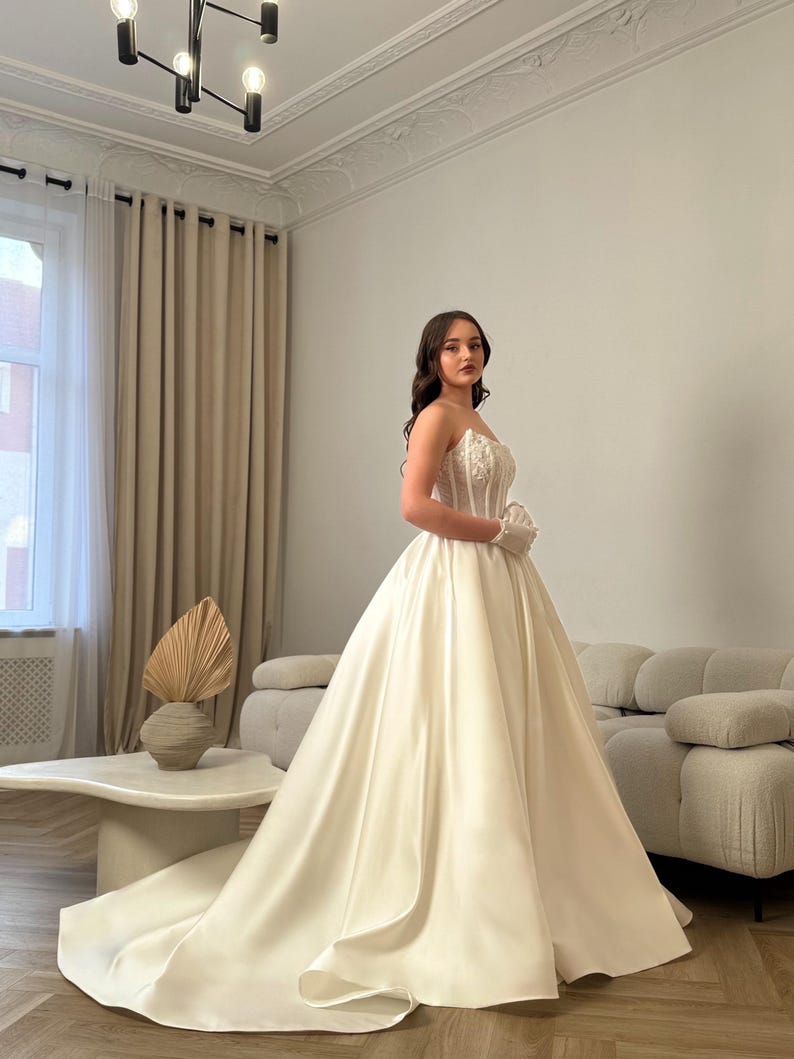 Beaded Floral Lace Corset Strapless Scoop Neck A-Line Bridal Ball Gown