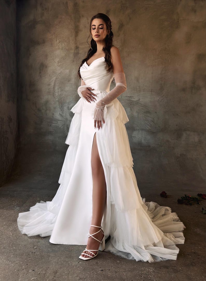 Sweet & Strapless V-Neck Criss Cross Pleated Bodice And Layered Gown With Front Split And Detached Sheer Sleeves