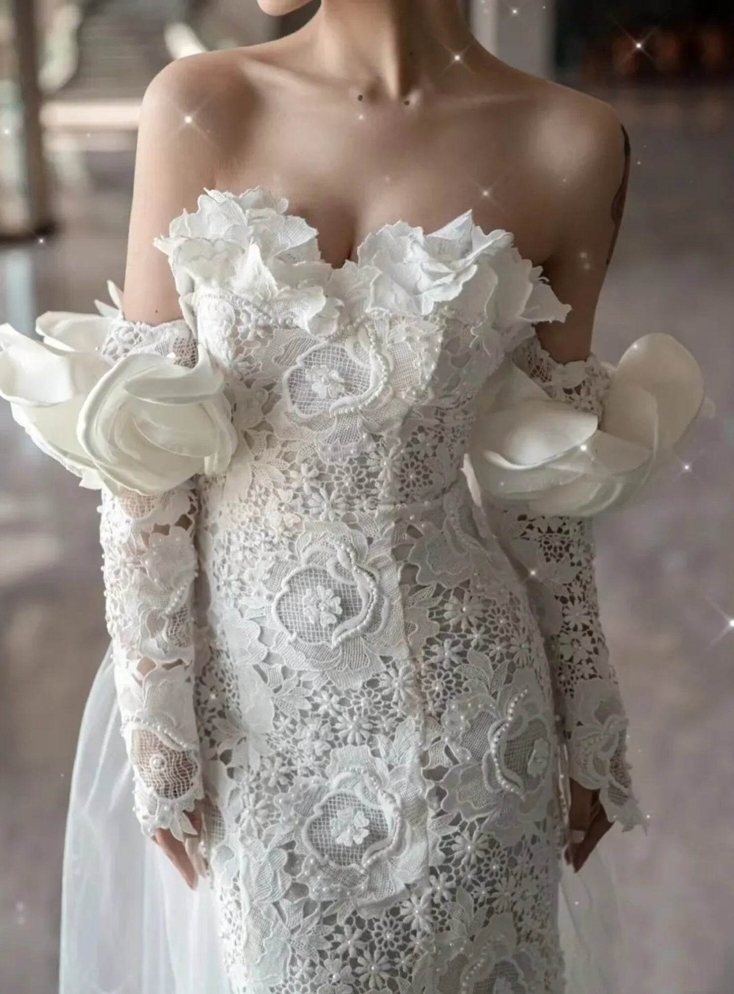 Detached 3D Flora Lace Bold Rose Detail Bicep Sleeves